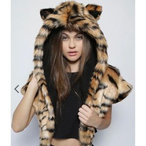 Spirithood Tiger Shawl